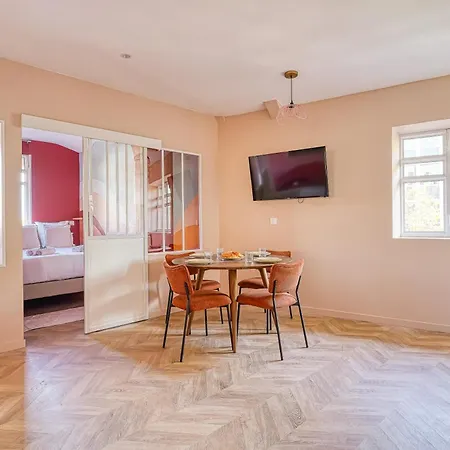 Apartment 2-bedroom Air-conditioned In The Heart Of 17th *
