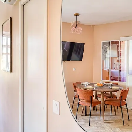 Apartment 2-bedroom Air-conditioned In The Heart Of 17th Paris