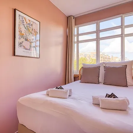 2-bedroom Air-conditioned In The Heart Of 17th