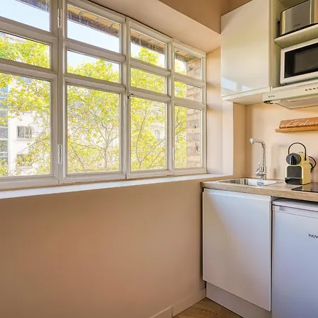 2-bedroom Air-conditioned In The Heart Of 17th